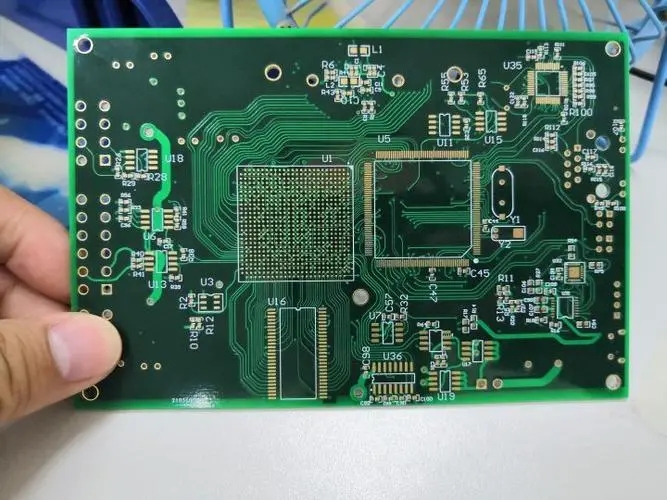 線路板綠墨消泡劑應用場景圖