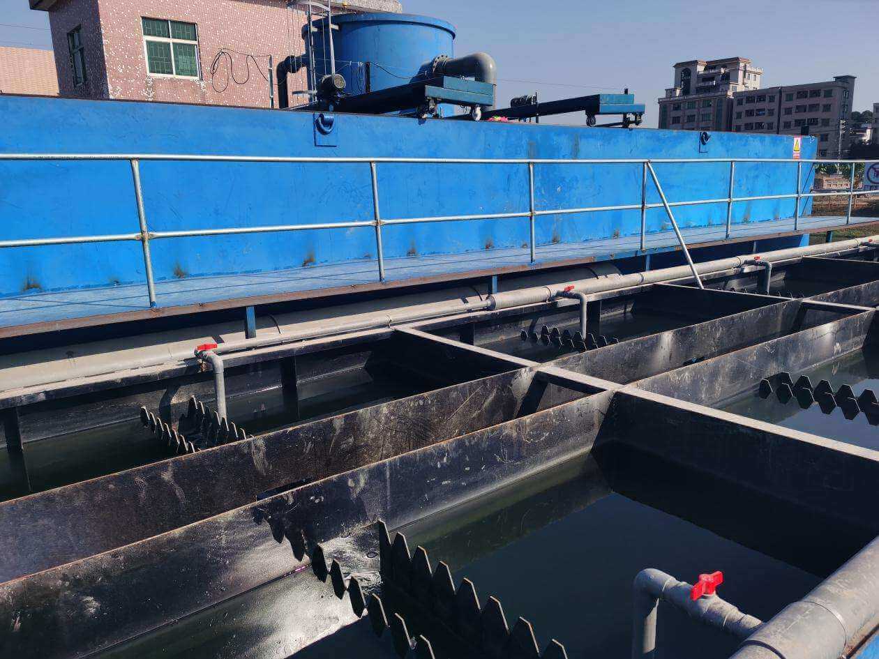 日化污水處理起泡怎么處理？泡沫多的原因是什么？