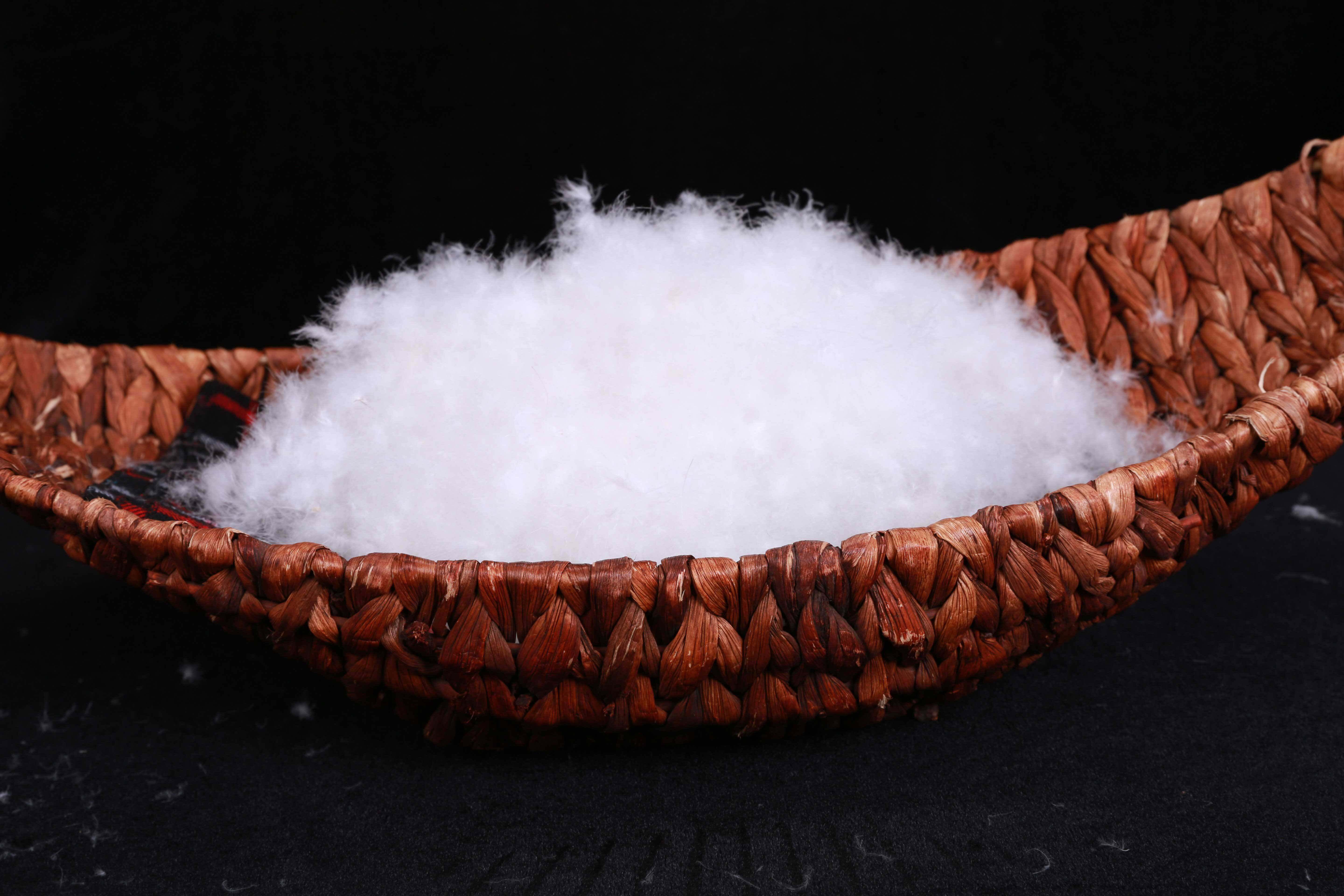 羽毛清洗出現(xiàn)大量泡沫，選擇什么樣的消泡劑呢？